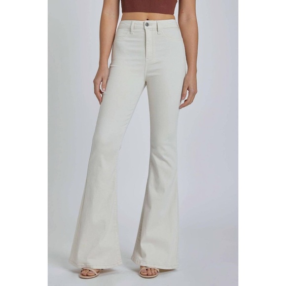 NWT! (Size 9) Cello High Rise Flare Jeans in Cream Color- Colored Denim Pants - Picture 1 of 12